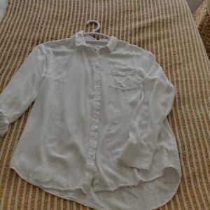 Button Down White Shirt. Like New.Size Large.